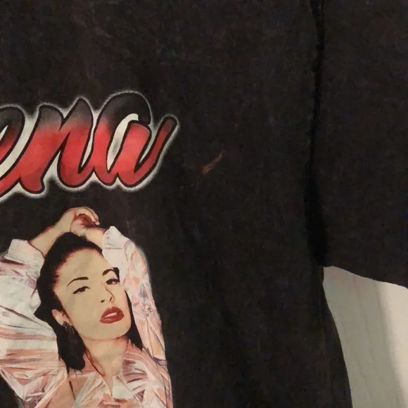 Selena Queen of Cumbia Graphic Tee Women’s M Black Vintage Style Shirt - Picture 4 of 10